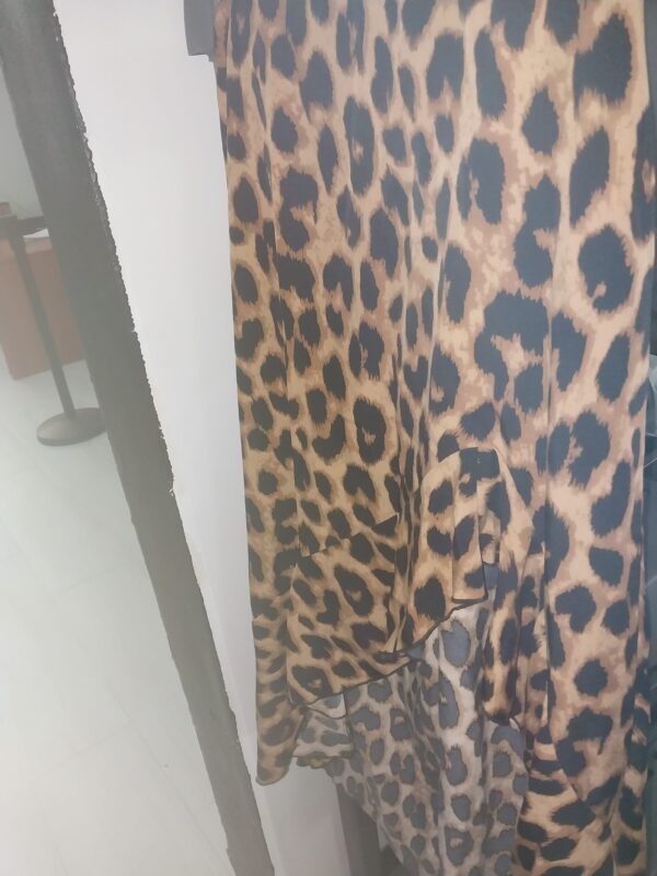 Trendy Women’s Animal Print Long Shirt – Side Slit Design - Image 2